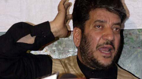 Shabir Shah condemns use of force against Tehreek-e-Hurriyat leaders